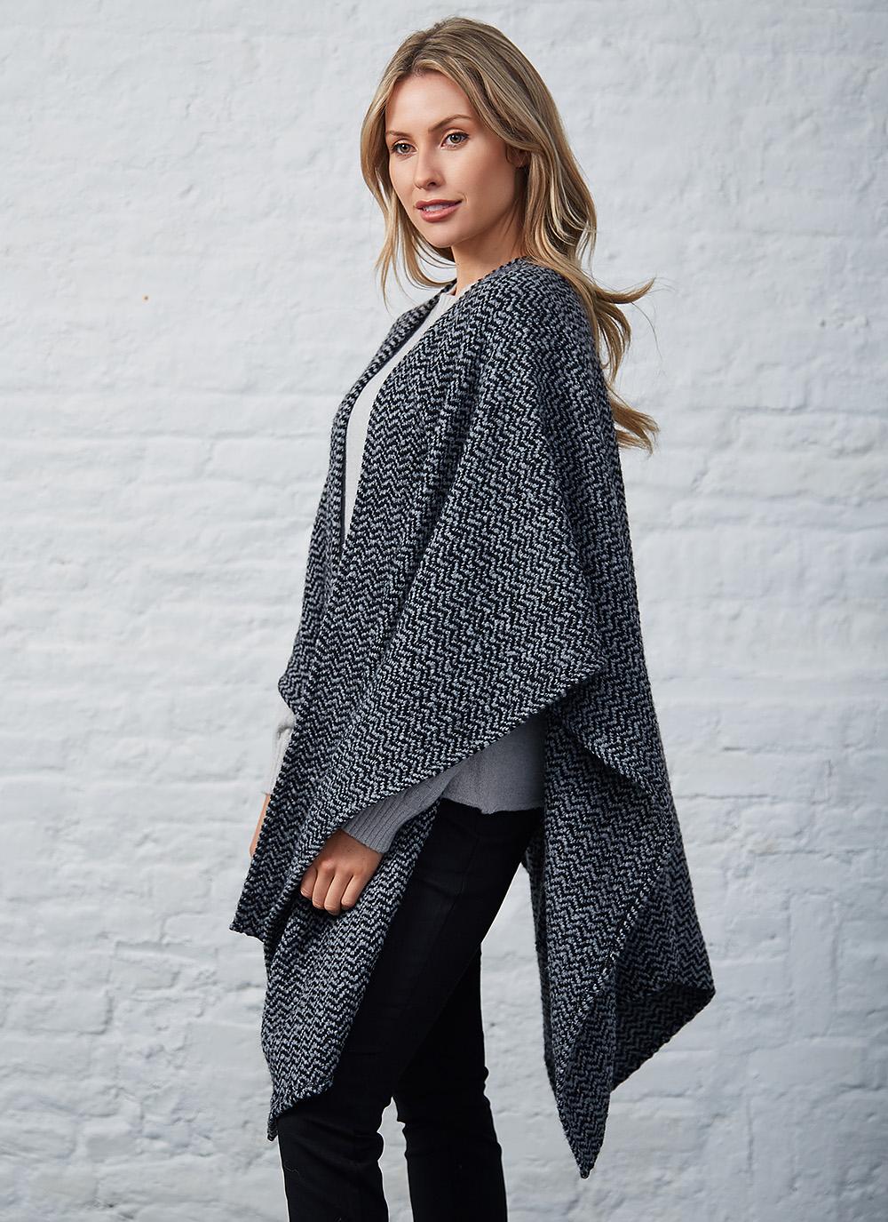 Rawan Cape - Black